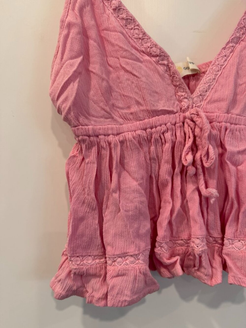 Ocean Drive Baby Pink Rayon Crinkle Tank Top w/ Ruffle - Women's Size Large - Picture 4 of 9